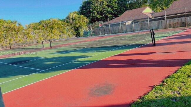 Building Photo - 7509 SW 26th Ct