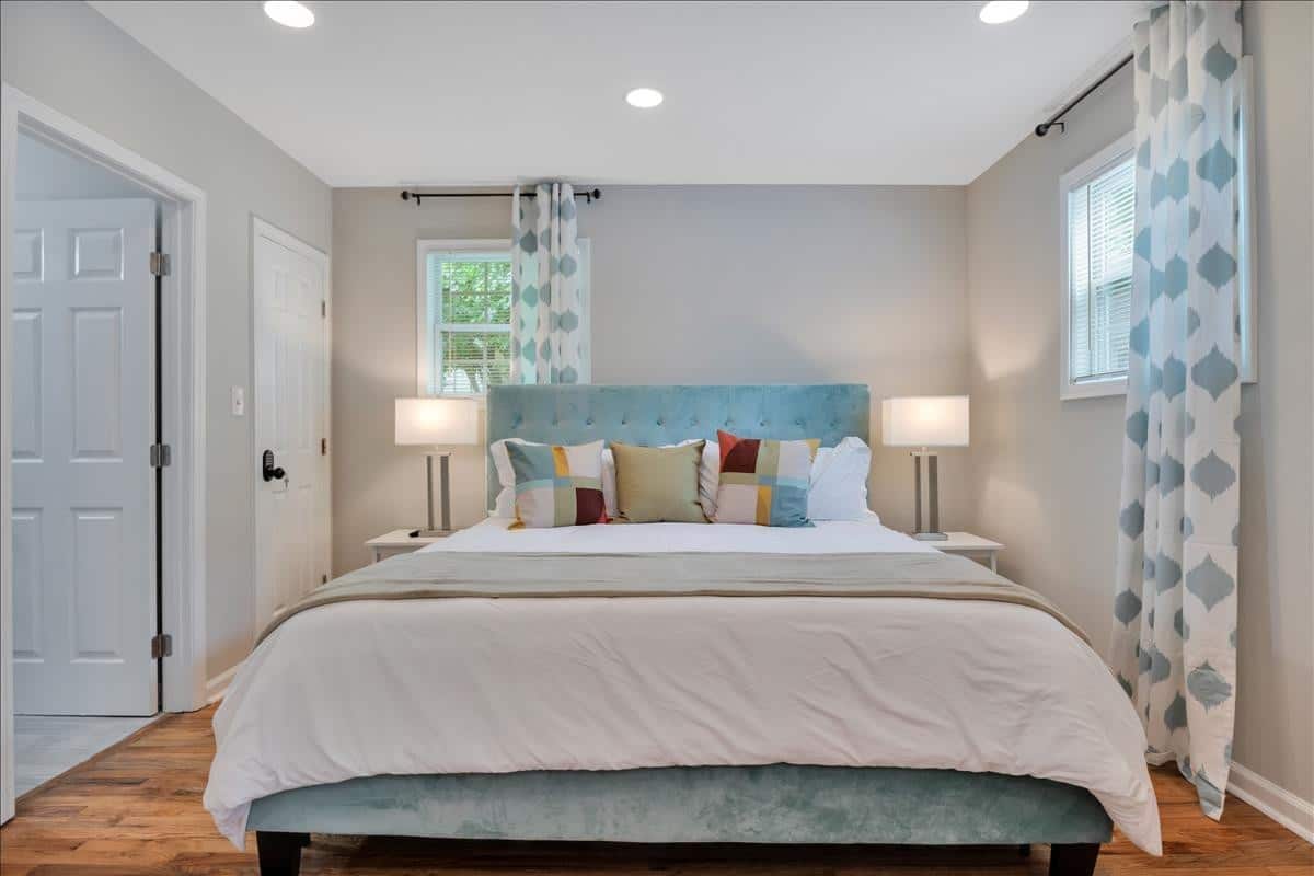 Building Photo - 956 Mayson Turner Rd NW