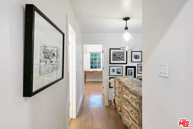 Building Photo - 1760 Nichols Canyon Rd