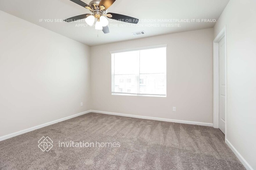 Building Photo - 125 Fister Dr