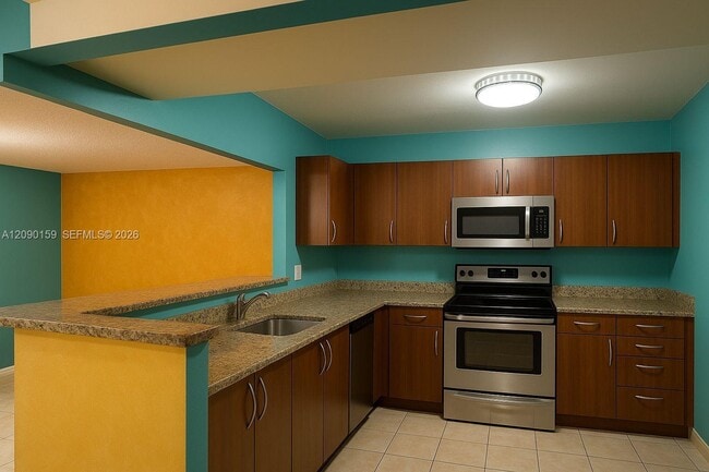 Building Photo - 1621 Collins Ave