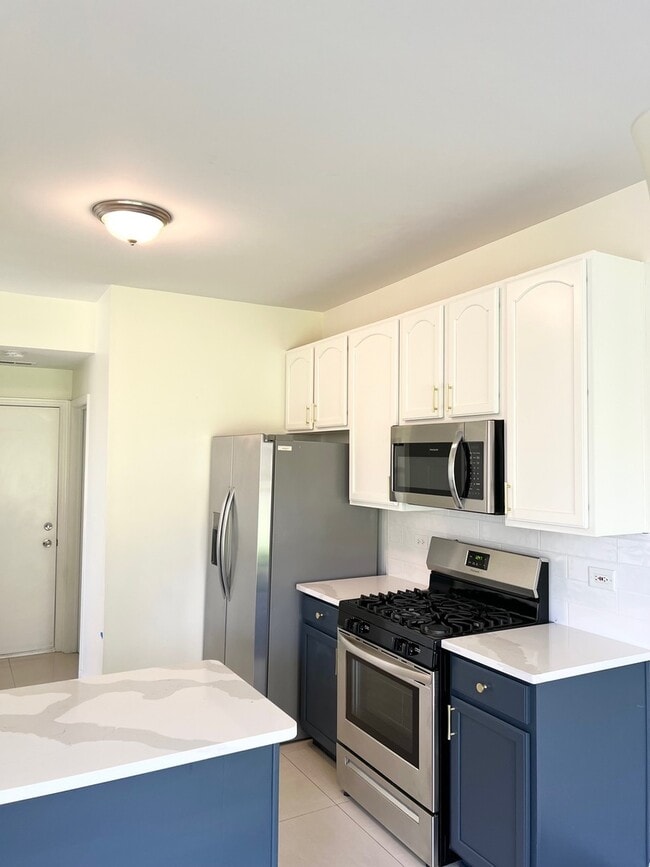 Building Photo - 601 Blackstone Ct