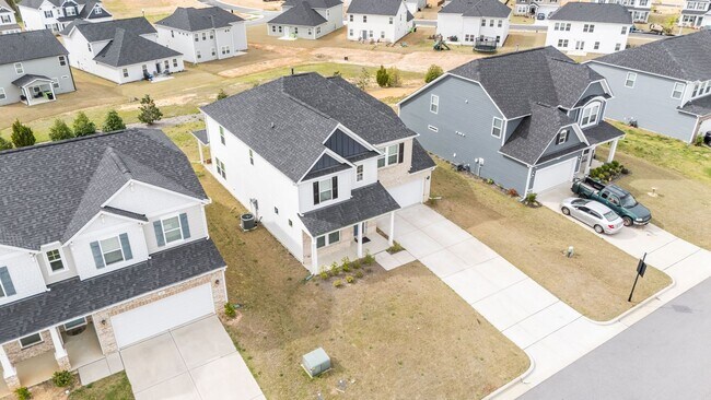 Building Photo - 629 Longstanton Ave