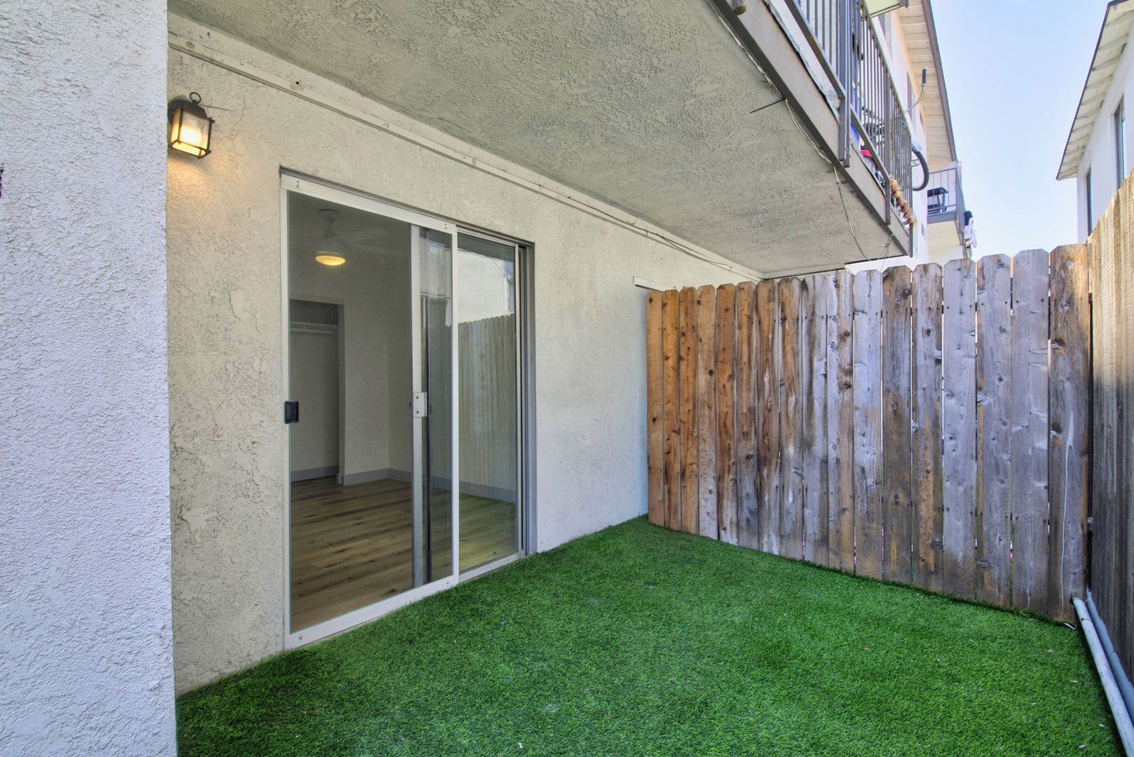 Building Photo - 921 Alamitos Ave