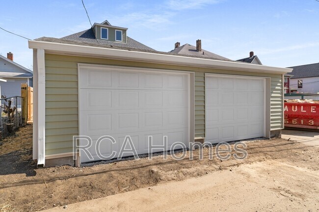 Building Photo - 238 Eastern Ave