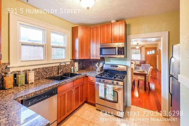 Building Photo - 391 S Humboldt St