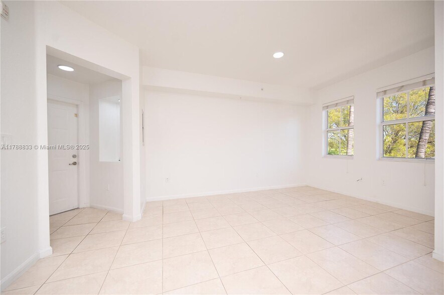 Building Photo - 11403 NW 89th St