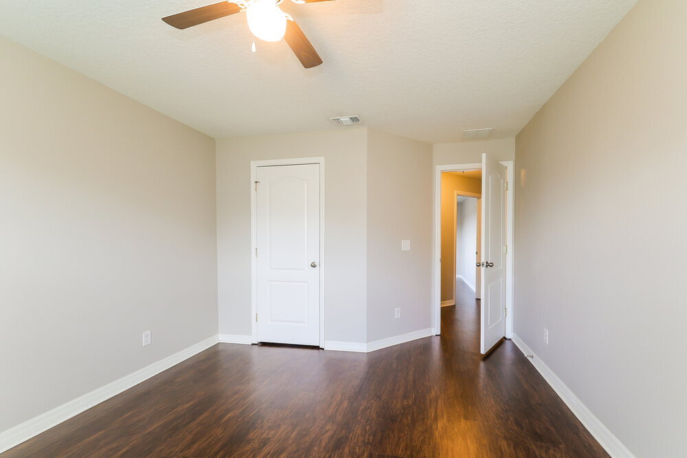 Building Photo - 1900 Southern Oak Loop