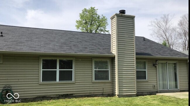 Building Photo - 6815 Cherry Laurel Ln