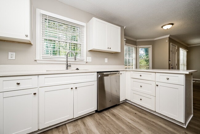 Building Photo - 3091 Ashbury Ln