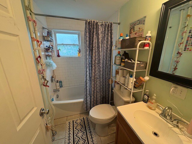 Building Photo - 72 Grant St