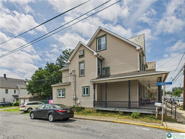 Building Photo - 127 Mauch Chunk St