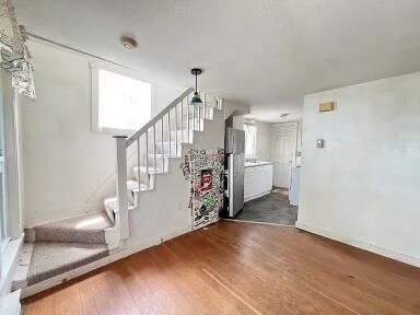 Building Photo - 326 Bridle Path