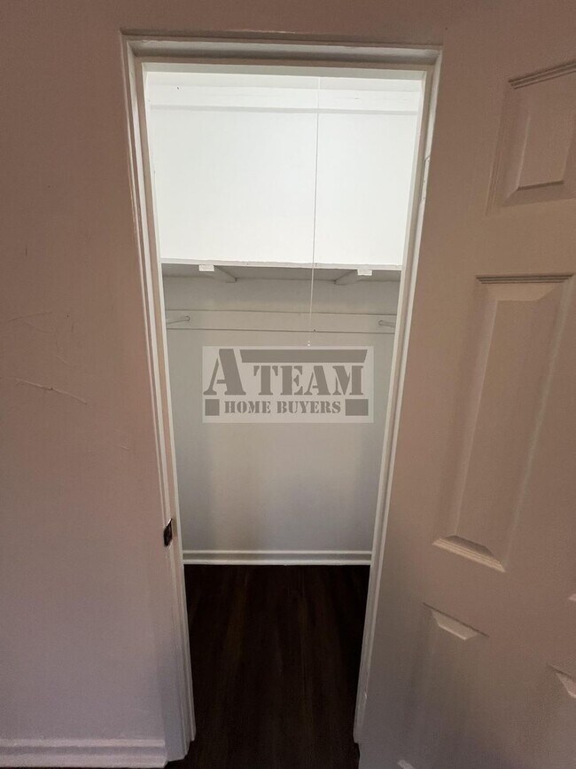 Building Photo - Renovated 2 Bed 1 Bath house for rent in T...