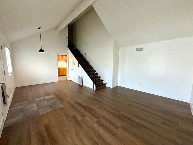 Building Photo - 1643 York Wy