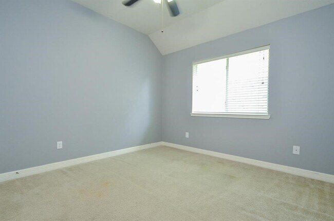 Building Photo - 3223 Forrester Dr