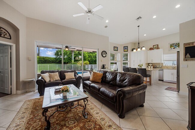 Building Photo - 4062 Bahia Isle Cir