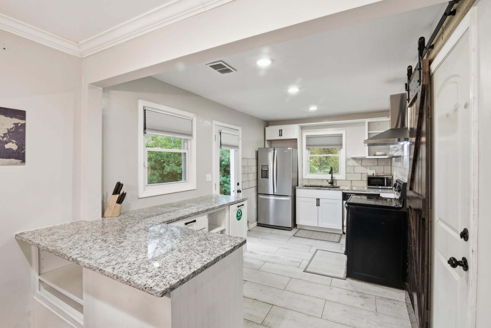 Building Photo - 1373 Benteen Way SE