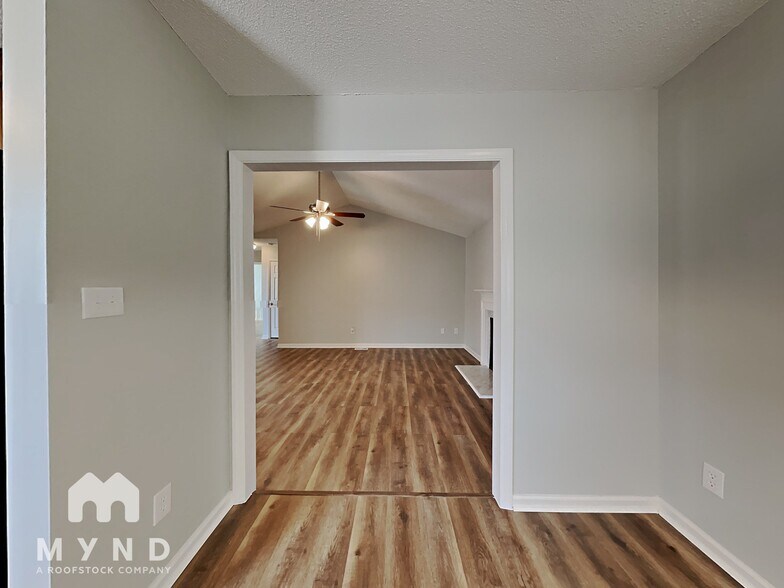 Building Photo - 6436 Tinderbox Ln