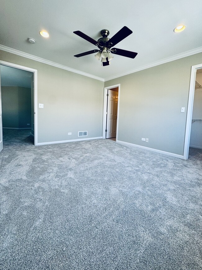 Building Photo - 404 N Patriot Dr
