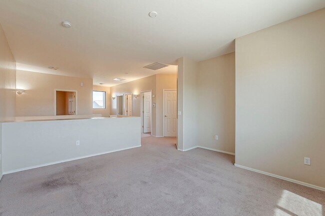 Building Photo - Housing Vouchers Accepted! 4 Bed / 3.5 Bath with 3-Car Garage