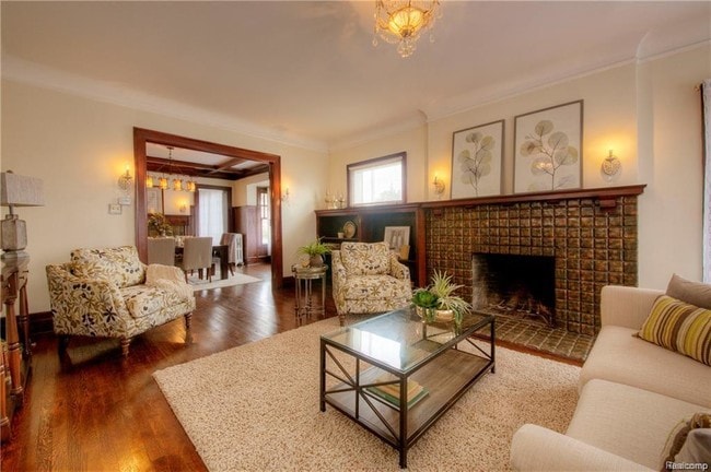 Building Photo - 22 Edison St