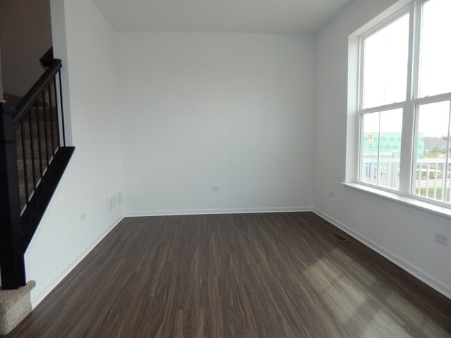 Building Photo - 12382 Tinsley St
