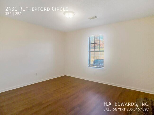 Building Photo - 2431 Rutherford Cir