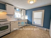 Building Photo - 3 Deeb St