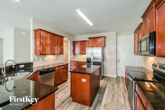 Building Photo - 1592 Oldenburg Dr