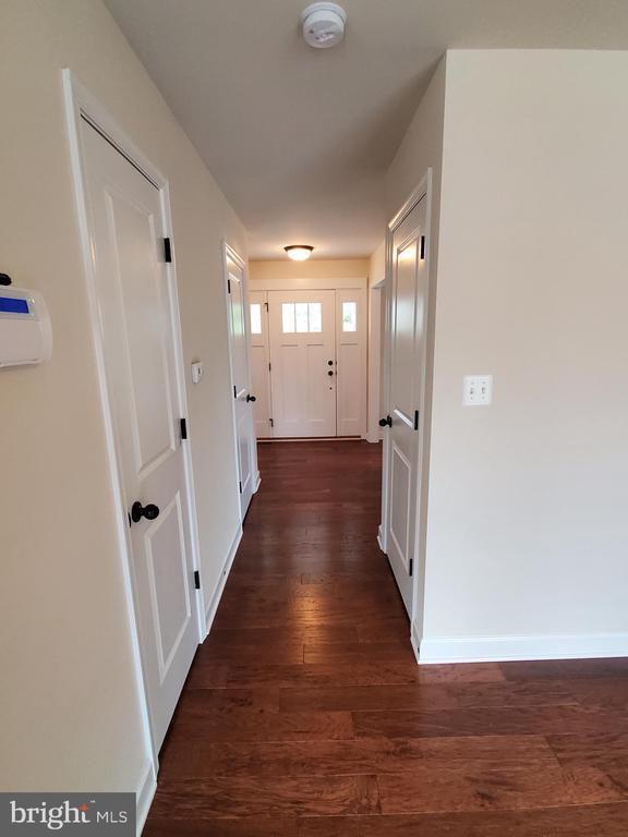 Building Photo - 10510 Woodland Dr