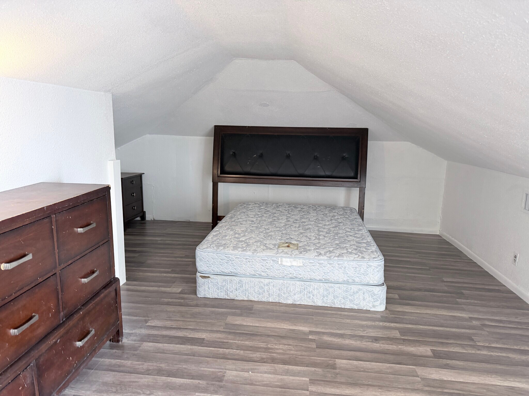 Building Photo - 1155 N Minnesota Ave