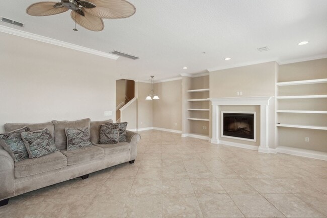 Building Photo - Cape Sound Condo