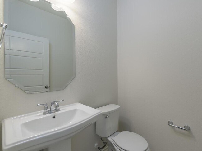 Building Photo - 13509 Feldspar Dr