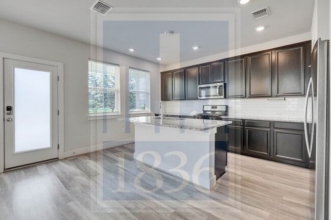 Building Photo - 7508 Chesapeake Rail Ln
