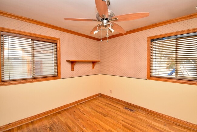 Building Photo - Great Three Bedroom Home in Cottonwood Heights!!!