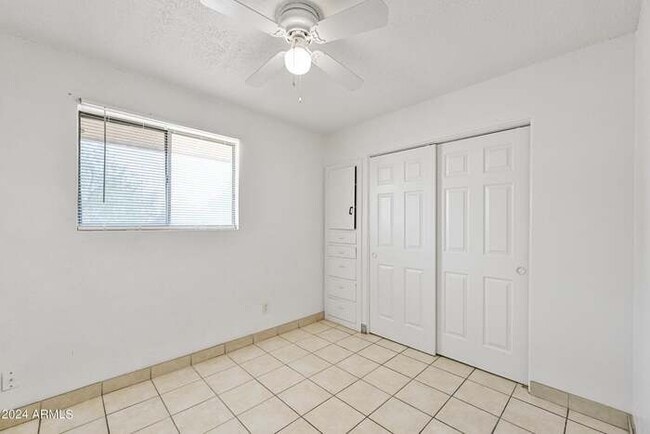 Building Photo - 3 bedroom