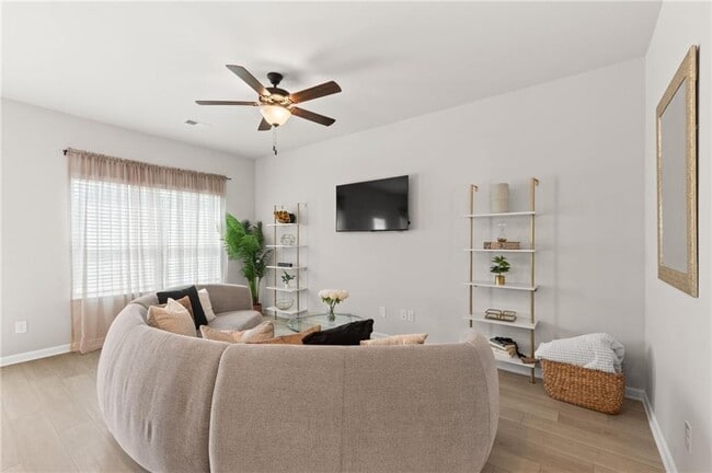 Building Photo - 2538 Polaris Way SW