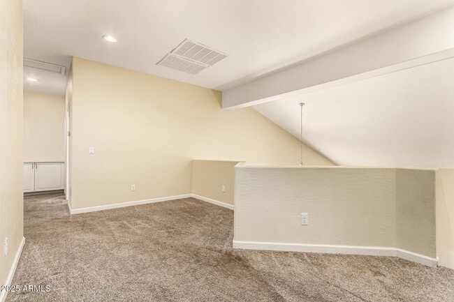 Building Photo - 6804 W Lone Cactus Dr