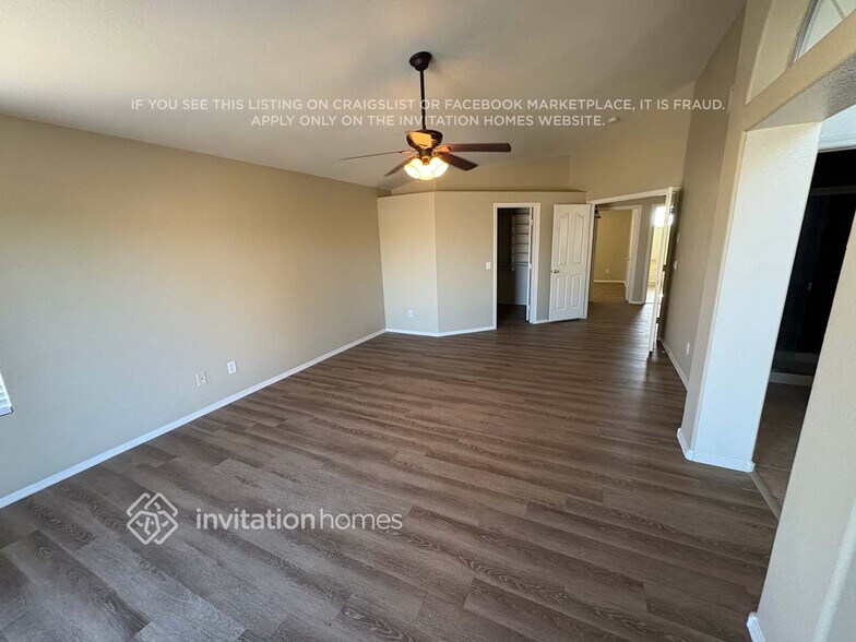 Building Photo - 12740 W Holly St