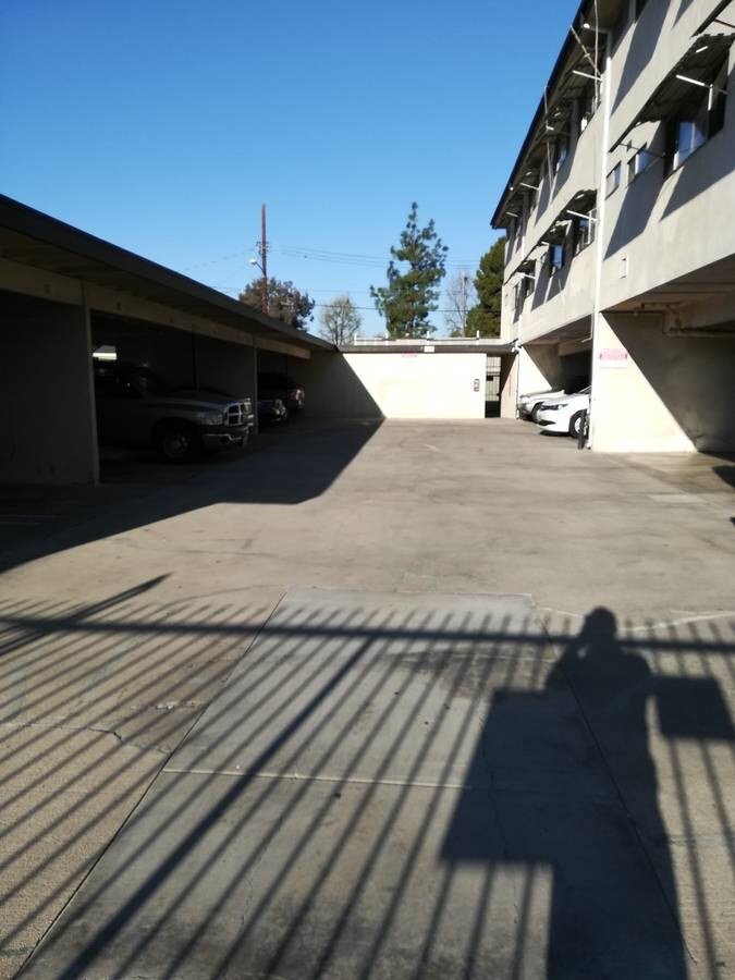 Building Photo - 7009 Coldwater Canyon Ave