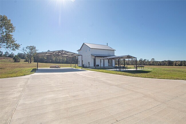 Building Photo - 1275 Castlewood Rd