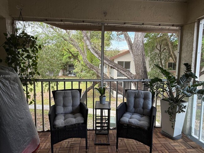 Building Photo - 9103 SW 138th Pl