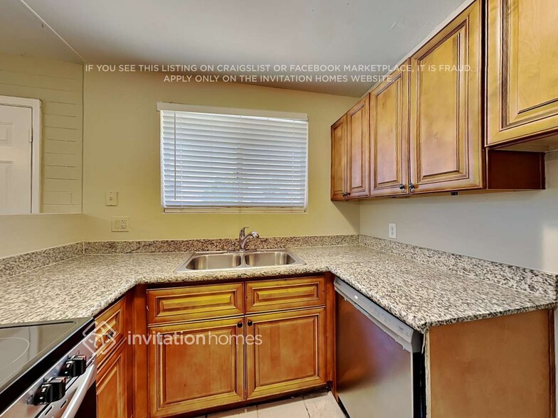 Building Photo - 3001 N 55th Ave