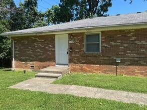 Building Photo - 2 Bedroom Duplex Close to MSU!  $695