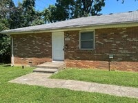 Building Photo - 2 Bedroom Duplex Close to MSU!  $695