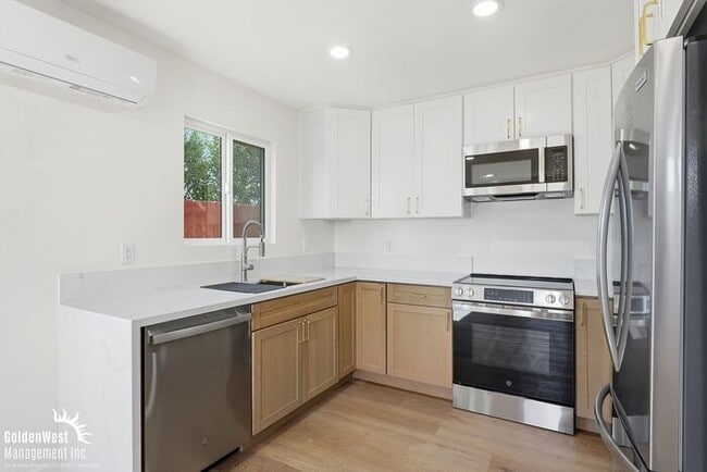Building Photo - Beautiful New Build 2Bdm 1 Ba Downstairs Apartment in Clairemont Mesa! - MI Special