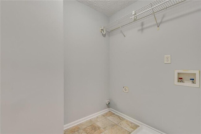 Building Photo - 3337 Baymount Way