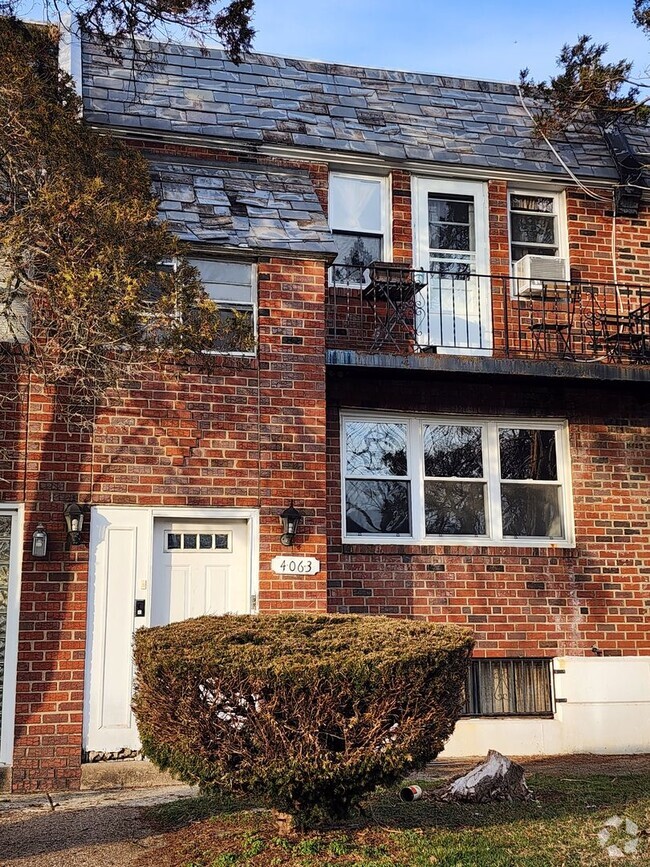 Building Photo - 4063 Balwynne Park Rd