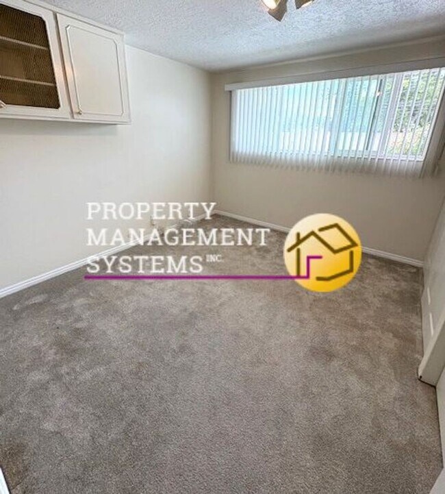 Building Photo - 2 Bedroom Condo in Millcreek!